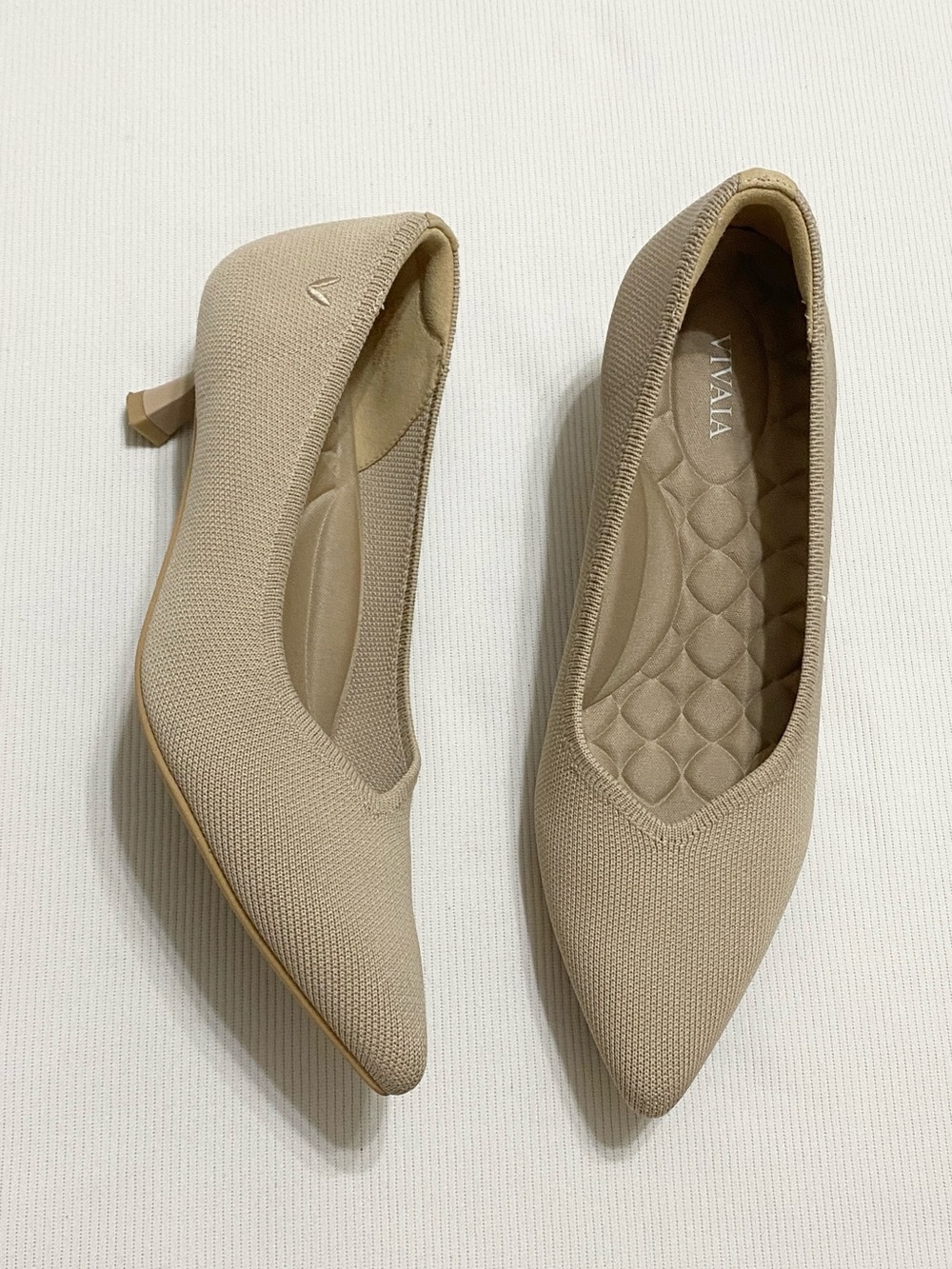 Vivaia Pointed Toe Kitten Heels Scarlett Almond Tan Cream